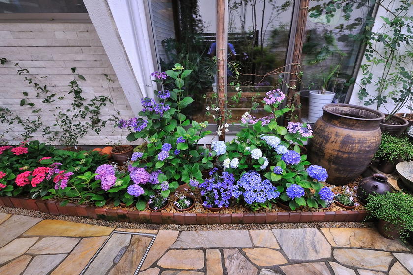花鉢　プランター　丸型　S   茶系　テラコッタ調　ガーデン　置物